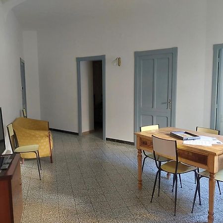 Casa Vacanze Zarinu Orgosolo Εξωτερικό φωτογραφία