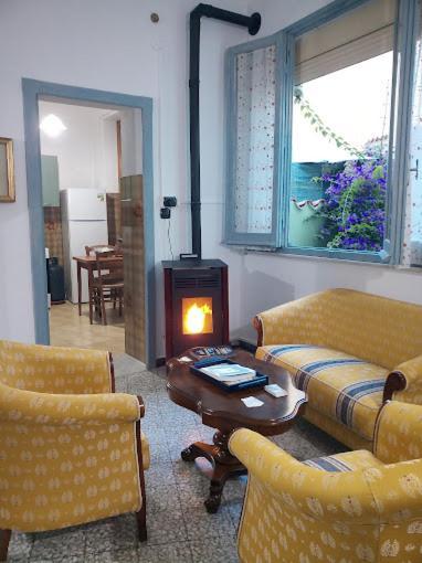 Casa Vacanze Zarinu Orgosolo Εξωτερικό φωτογραφία