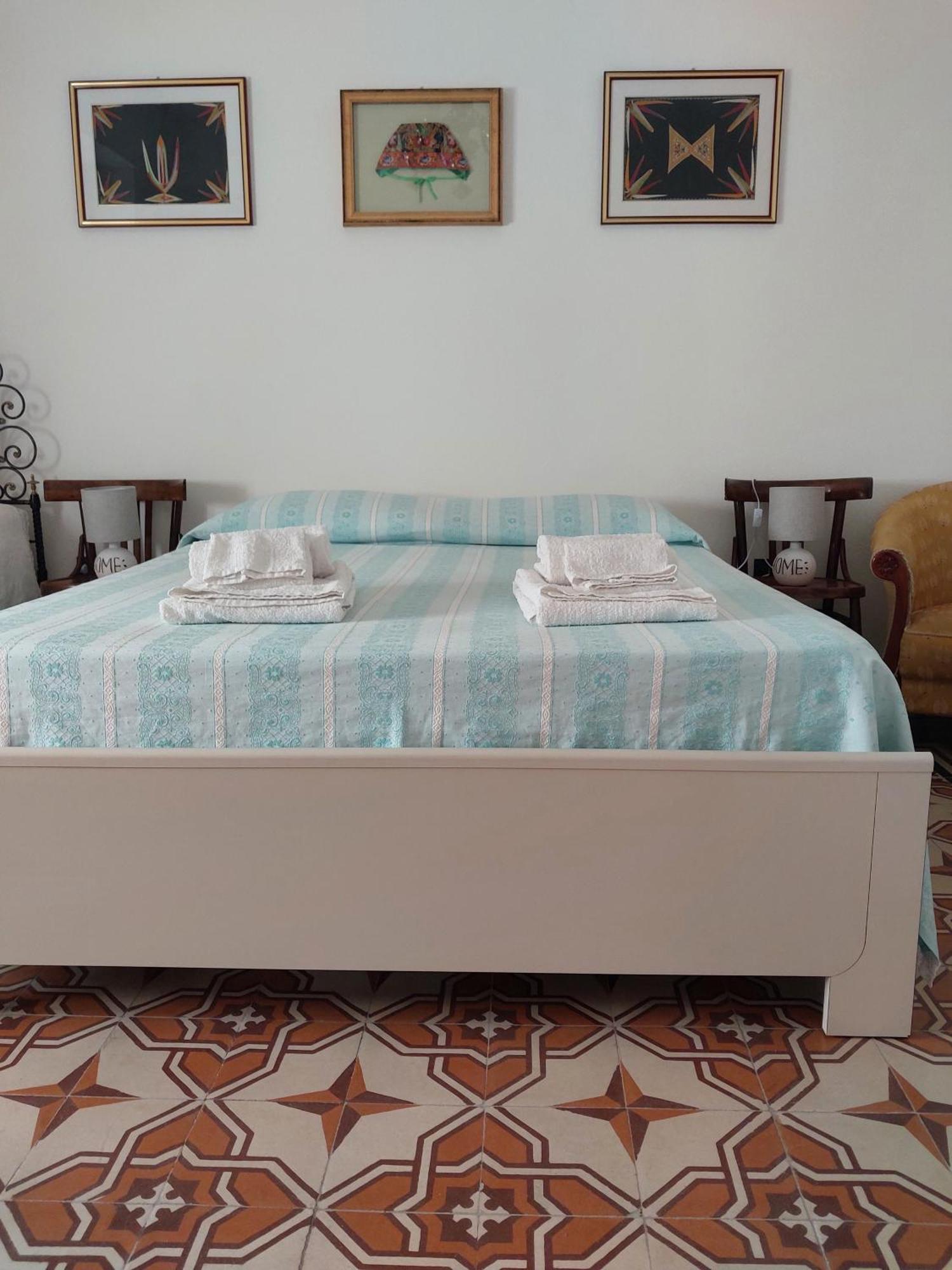 Casa Vacanze Zarinu Orgosolo Εξωτερικό φωτογραφία