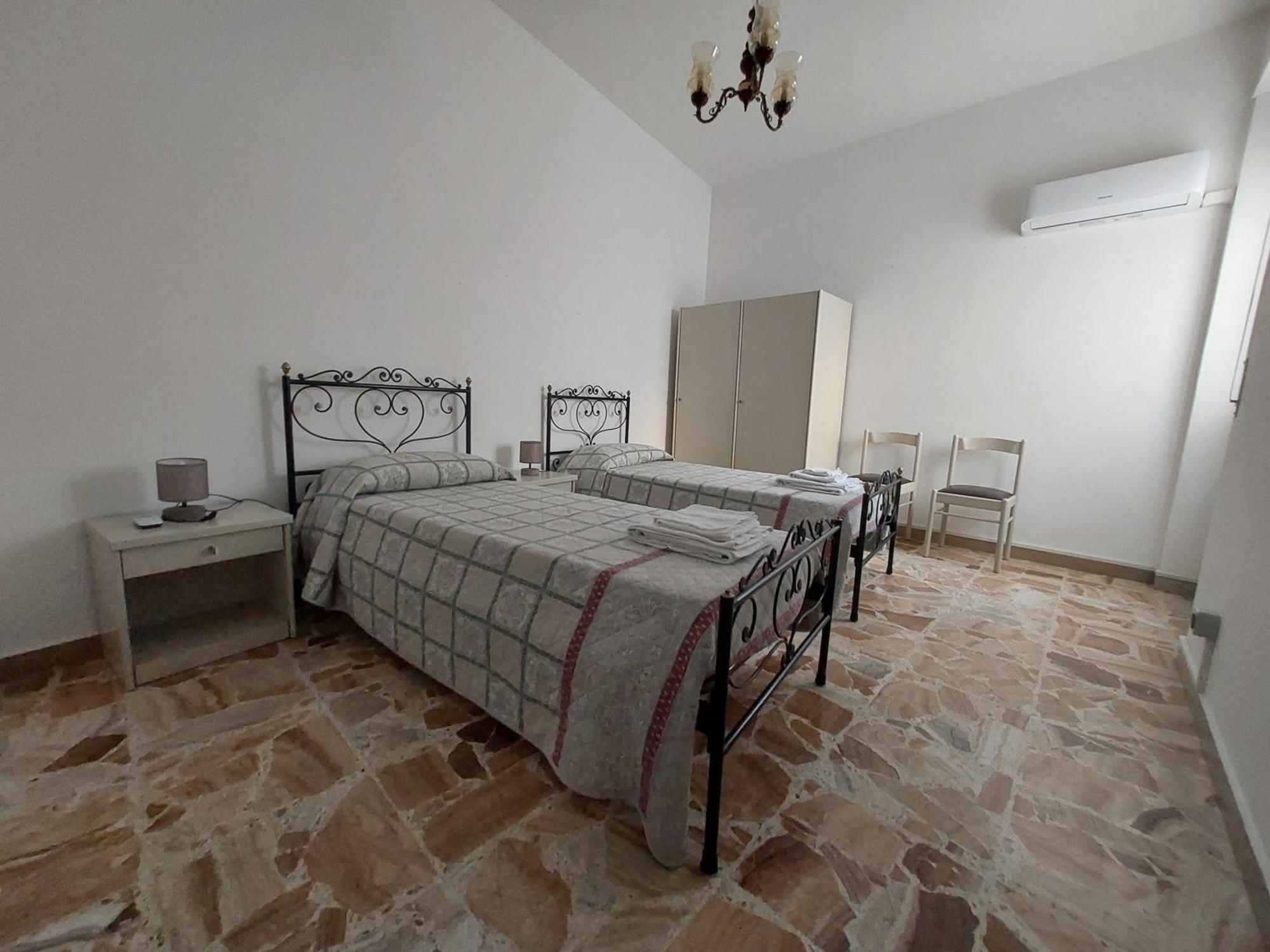 Casa Vacanze Zarinu Orgosolo Εξωτερικό φωτογραφία